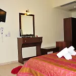Gogos Hotel