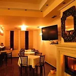 Gogos Hotel
