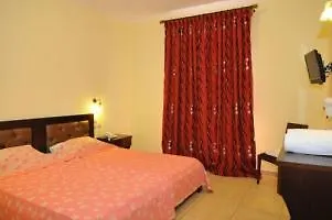 Gogos Hotel