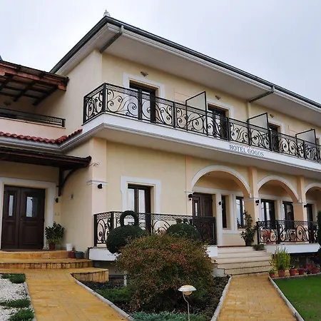Gogos Hotel 3*