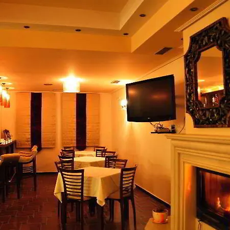 Gogos Hotel